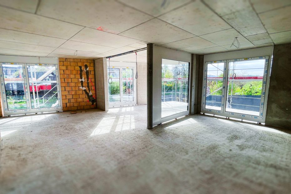 Lichtdurchfluteter Neubau mit grossen Fensterflächen von Hegner Fenster